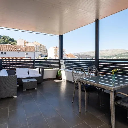 Apartment Mabela Trogir